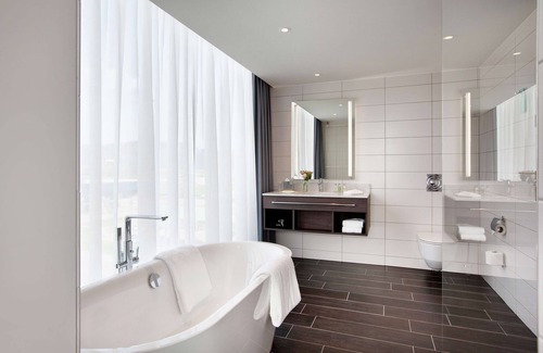 Spreitenbach Hotel | Comfortable Hilton Garden Inn Zurich with Spa & Restaurant