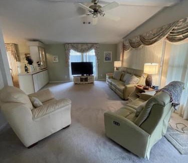 The Villages House | Scenic Golf Course View at Hilton Head - Family-Friendly Stay