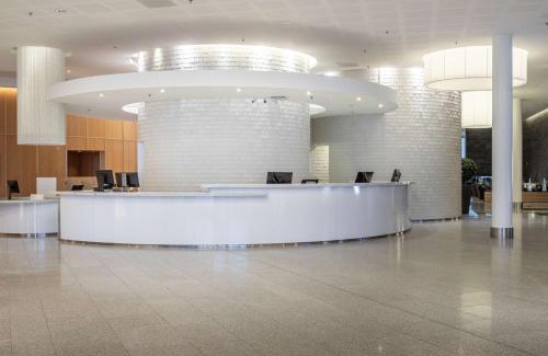 Aviapolis Hotel | Pet-Friendly Hilton Helsinki Airport with Excellent Amenities