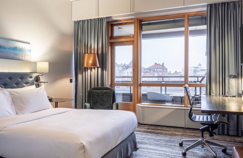 Kallio Hotel | Discover Hilton Helsinki Strand: Exceptional Spa & Pool
