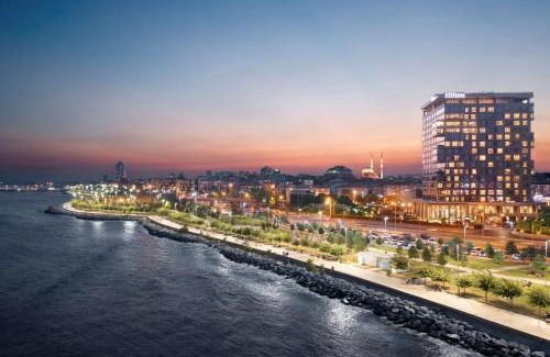 Bakırkoy Hotel | Pet-Friendly Hilton Istanbul Bakirkoy with Oceanfront Spa
