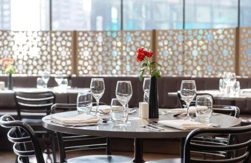 Wembley Park Hotel | Pet-Friendly Hilton London Wembley with Spa & Pool Access