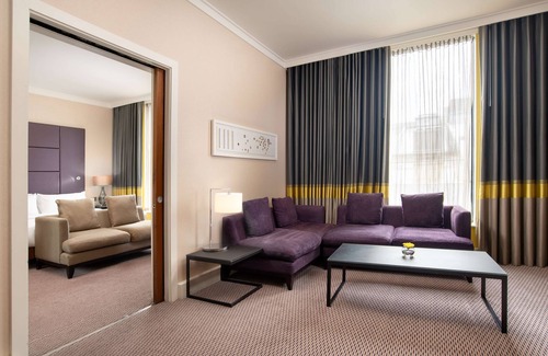 Wembley Park Hotel | Discover Hilton London Wembley: Family-Friendly Retreat
