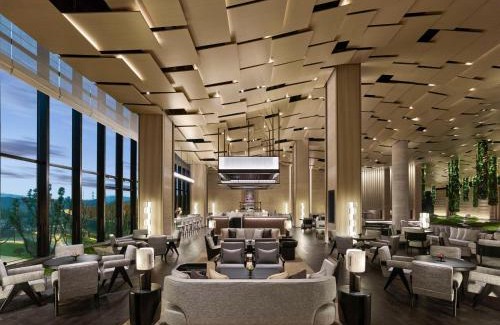 Jiangning Resort | Inviting Hilton Nanjing Niushoushan with Ocean Views & Pool