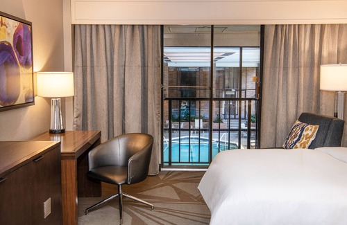 Cedar Knolls Hotel | Relax at Hilton Parsippany: Eco-Friendly & Family Friendly