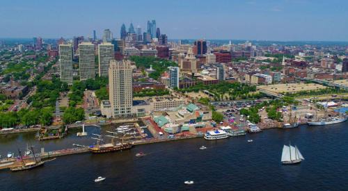 Society Hill Hotel | Discover Hilton Philadelphia at Penn's Landing - Pet Friendly & Pool