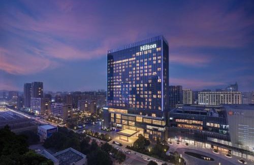 Jiaojiang Hotel | Premier Hilton Taizhou with Pool and Family-Friendly Amenities