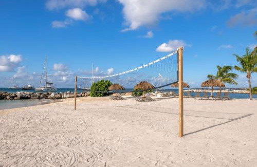Simpson Bay Resort | Relax at Hilton Vacation Club Royal Palm St Maarten
