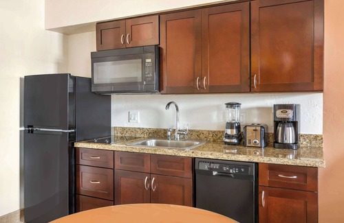 Palo Verde Hotel | Discover Hilton Vacation Club Varsity Club Tucson Experience