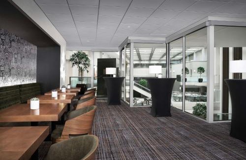 Capitol Hill Hotel | Pet-Friendly Hilton Washington DC Capitol Hill with Top Amenities