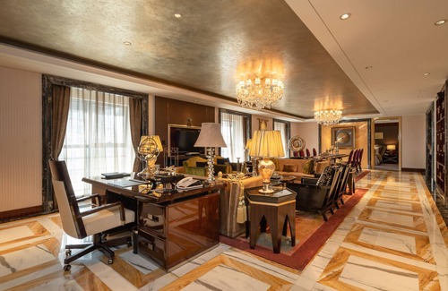 Xincheng Hotel | Experience Hilton Xian: 5-Star Stay with Spa & Pool