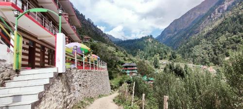 Tosh Hotel | Affordable Family-Friendly Stay at Himalaya Guest House Tosh