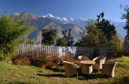 Munsyari Hotel | Experience Himalayan Glamping by Ahaan Himalaya Today!