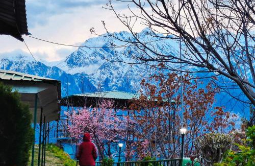 Gobind Dham Hotel | Discover Himalayan High, Auli: Family-Friendly Retreat