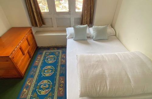 Namche Bazaar Hotel | Cozy Himalayan Lodge with Spa and Family-Friendly Amenities