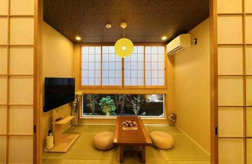 Kujo Villa | himari-駅5分 3ルームトイレ2 和室付き最大10人 家族歓迎 大人数 難波 心斎橋 USJ