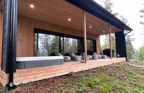 Jamsa House | Pet-Friendly Villa Aurinkorinne Himos with Hot Tub & High Rating