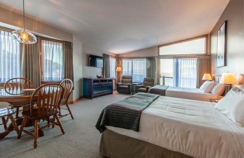 Tofino Cabin | Family-Friendly Retreat at Himwitsa Lodge - Rated 9.1/10
