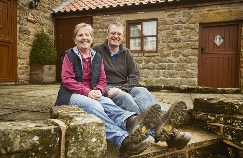 Pickering Cottage | Cozy Hindburn Cottage with Breakfast for Two Guests
