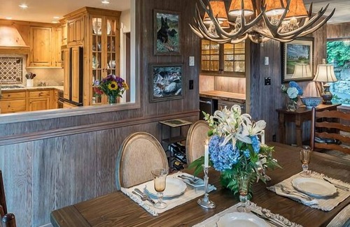 Boone House | Discover Hinesight at Hound Ears: Pet-Friendly Getaway