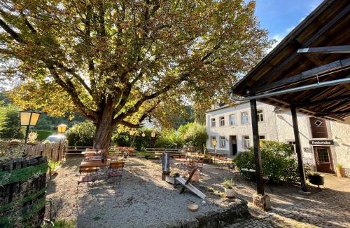 Korperich House | Eco-Friendly Hinkelshof: 3 Cozy Rooms & Self-Catering