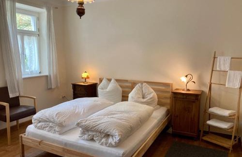 Korperich House | Eco-Friendly Hinkelshof: 3 Cozy Rooms & Self-Catering