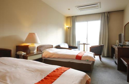 Tsu Hotel | Relaxing Hinotani Onsen Misugi Resort with Oceanfront Views