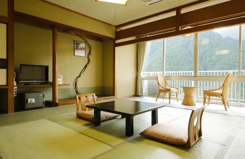 Tsu Hotel | Relaxing Hinotani Onsen Misugi Resort with Oceanfront Views