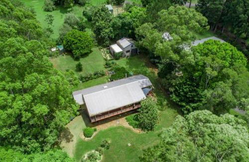 Maleny House | Family-Friendly Hinterland Getaway with Top Amenities