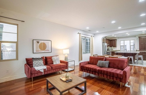 Milpitas House | Trendy 4BR Milpitas Retreat with Office Nook & Patio