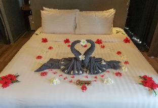 Ko Phi Phi Resort | Relaxing Oceanfront Getaway at HIP Seaview Resort