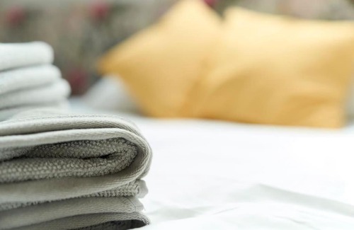 Mons Apartment | Trendy Hippie Chic Retreat - 4-Star Family-Friendly Escape