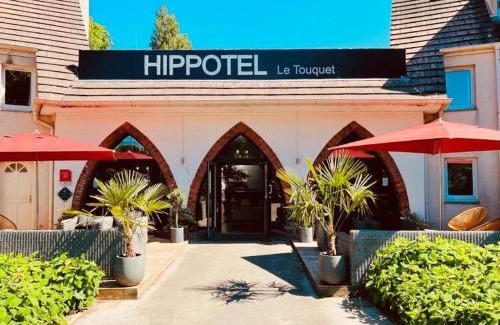 Le Touquet-Paris-Plage Apartment | Hippotel: Family-Friendly Retreat with Pool and Pet Options