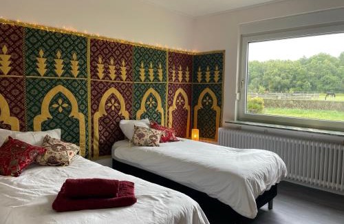 Heede House | Relaxing Hipsy-Gipsy Retreat with Hot Tub & Breakfast