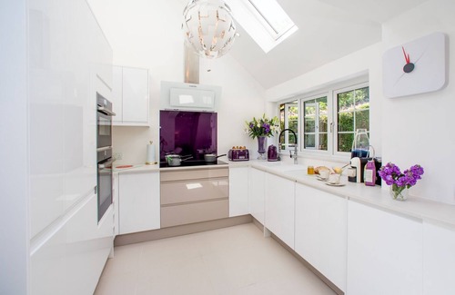 Merthyr Tydfil Cottage | Discover Hiraeth at the Brecon Beacons: Family-Friendly Retreat