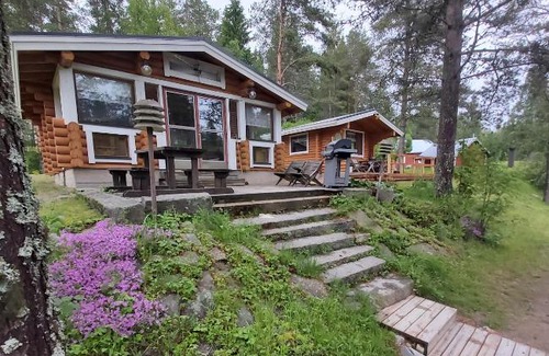 Karijoki Resort | Hirsimökki ja makuuaitta: Family-Friendly Beach Retreat