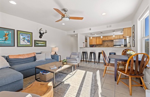 Frisco Condo | Hirvi Kota: Premier Mountainside Condo with Private Pool