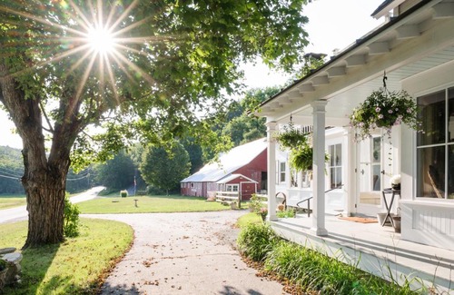 Acworth Bed & Breakfast | Discover His and Hers Farm: A Unique Getaway Experience