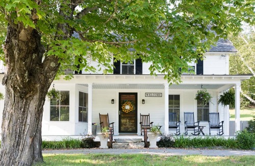 Acworth Bed & Breakfast | Discover His and Hers Farm: A Unique Getaway Experience