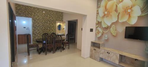 Malpe Villa | Beachfront HIS GRACE VILLA - Steps from Malpe Beach