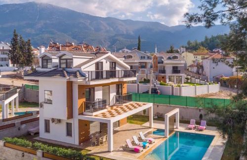 Hisaronu Villa | Oceanfront Bliss at Hisar Prestige A - 4-Star Family Retreat