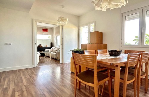 Elcano-Los Bermejales Apartment | Discover Hispalis Ático Bermejales: Family-Friendly Retreat