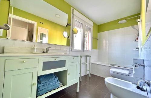 Elcano-Los Bermejales Apartment | Discover Hispalis Ático Bermejales: Family-Friendly Retreat
