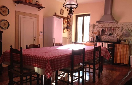 San Martino Buon Albergo Villa | Experience a Historic Villa with Pool & Fine Dining Retreat