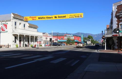 Gardnerville Hotel | Historic Comfort at the Pet-Friendly Historian Inn