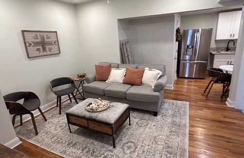 Downtown Charleston House | Historic 1800s Cozy Costal Downtown Home