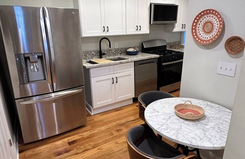 Downtown Charleston House | Historic 1800s Cozy Costal Downtown Home