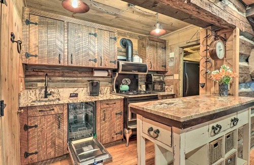 Balsam Cabin | Historic Log Cabin Retreat: Hiking & Waterfalls Await!