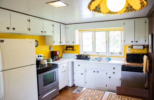 Rockbridge Baths House | Historic 1850s Home with Pool & Ocean Views at Jump Mountain