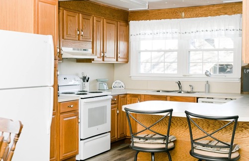 Casar House | Discover a Historic 1880 Farmhouse with Spa and Hot Tub